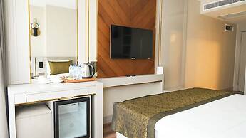 Sky Hill Hotel