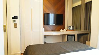 Sky Hill Hotel