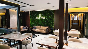 Sky Hill Hotel