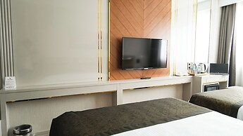 Sky Hill Hotel
