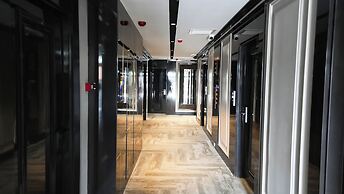 Sky Hill Hotel