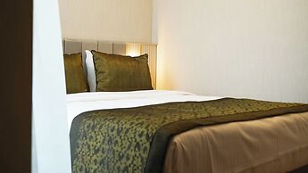 Sky Hill Hotel