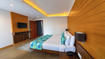 Yashshree Sanderling Mall Road