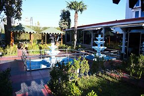 Hotel Bardhi