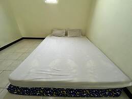 OYO Life  92982 Kost Berkah Ibu