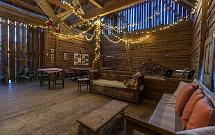 Barn Guesthouse Csíkdelne