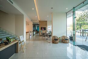 Sea view studio at Oceana by Lofty