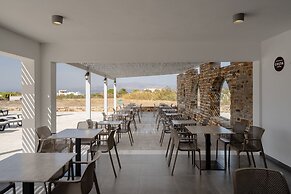 Evripus Suites Hotel