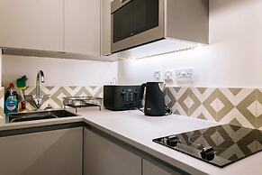 Chic 1BD Flat - W/views of Edinburgh Castle!