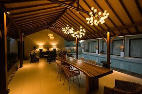 Luna Ola Villa Berawa