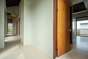 Luna Ola Villa Berawa