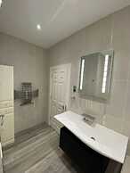 Immaculate 1-bed Lux Apartment in Wolverhampton