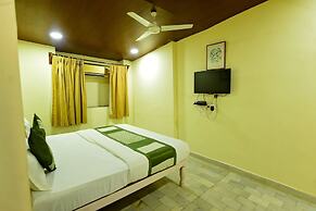 Hotel Castle Rock Mount Abu by SAH
