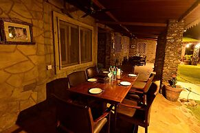 Hotel Castle Rock Mount Abu by SAH