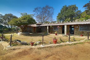 Hotel Castle Rock Mount Abu by SAH