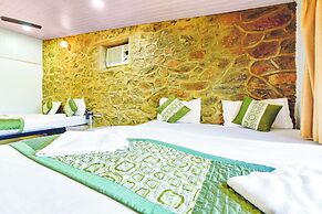 Hotel Castle Rock Mount Abu by SAH