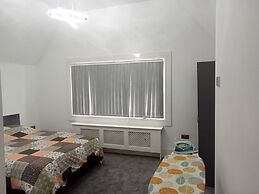 Remarkable 2-bed Penthouse in Wolverhampton