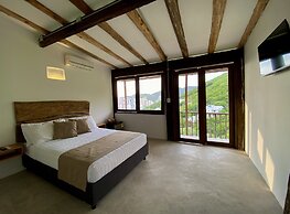 Akela Gaira Hotel