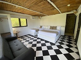 Akela Gaira Hotel