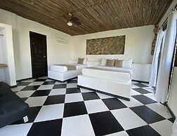 Akela Gaira Hotel