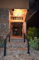 Akela Gaira Hotel