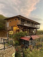 Akela Gaira Hotel