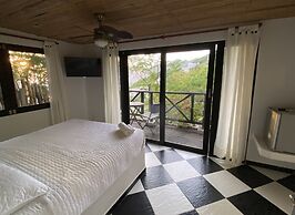 Akela Gaira Hotel
