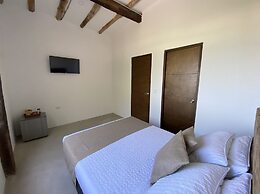 Akela Gaira Hotel