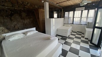 Akela Gaira Hotel
