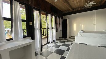 Akela Gaira Hotel