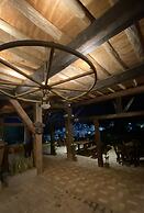 Akela Gaira Hotel