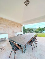 Peninsula Esmeralda Luxury Hotel & Villas
