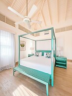 Peninsula Esmeralda Luxury Hotel & Villas