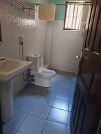 Lux Suites Greatwall Gardens Apartments