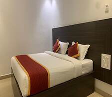 Treebo Aishwarya Grand - 4 km from Promenade Beach