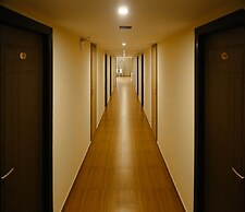 Treebo Aishwarya Grand - 4 km from Promenade Beach