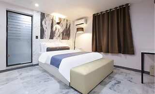 ON & OFF HOTEL