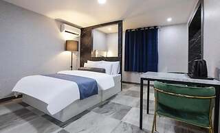 ON & OFF HOTEL
