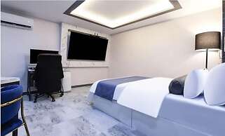 ON & OFF HOTEL