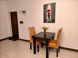 Lux Suites Spring Garden Apartments
