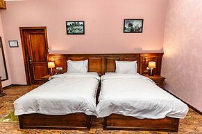 BAGIZAGAN HOTEL