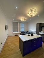 Impeccable 1 Bed Apartment in Wolverhampton