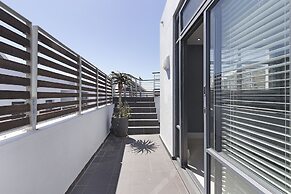 Eden on the Bay 240