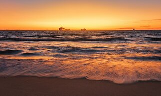 Sea Spray B306