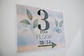 Agora Boutique