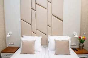 Agora Boutique