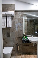 Agora Boutique