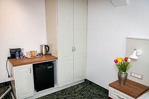 Agora Boutique