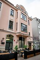 Agora Boutique