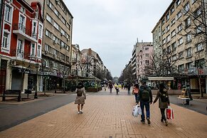Agora Boutique